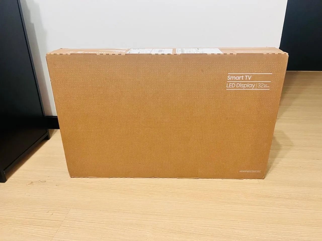 Samsung Smart TV LED 32" HD LS32BETBL - Wifi, HDMI, USB - Nova  - Foto 2