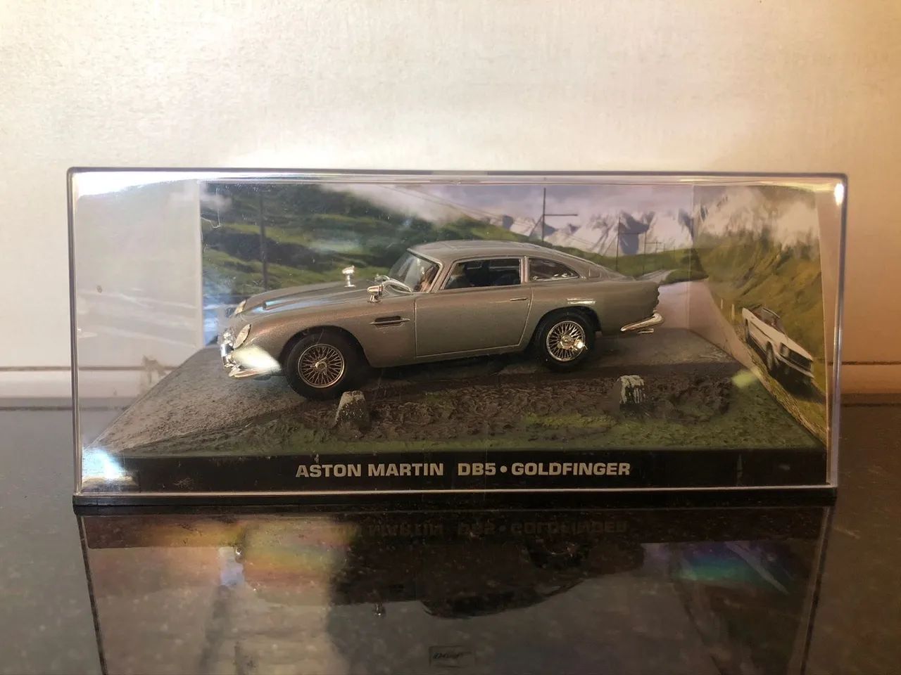 Miniatura Aston Martin DB5 - James Bond 007 - Foto 2