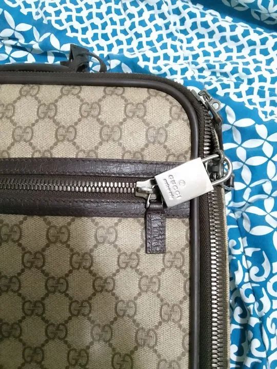 Mala de Viagem Gucci - GG - Foto 2