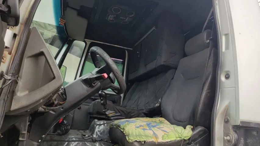 ford/2422 t, ano 2004/2004, com bau - Foto 11