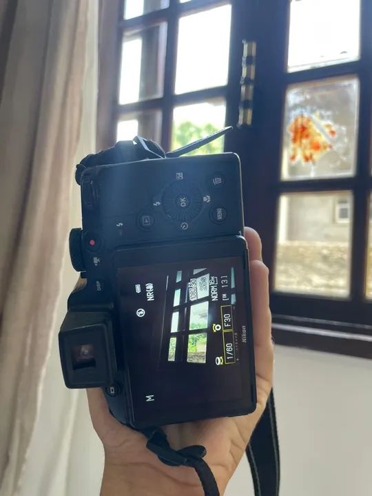 Câmera nikon seminova