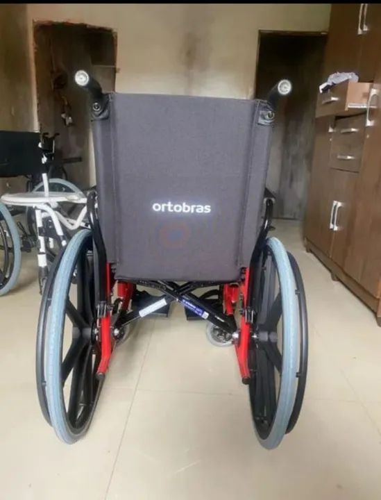 Cadeira de rodas para segurança residencial - Foto 2