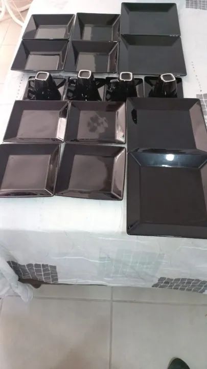 Jogo de pratos preto 20 peças - Foto 2