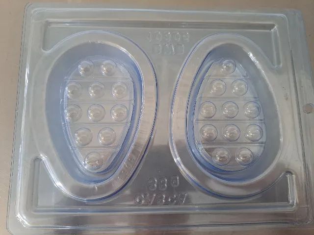 IMPERDÍVEL! 35 FORMAS/MOLDES DE PÁSCOA - EXCELENTE ESTADO! - Foto 3