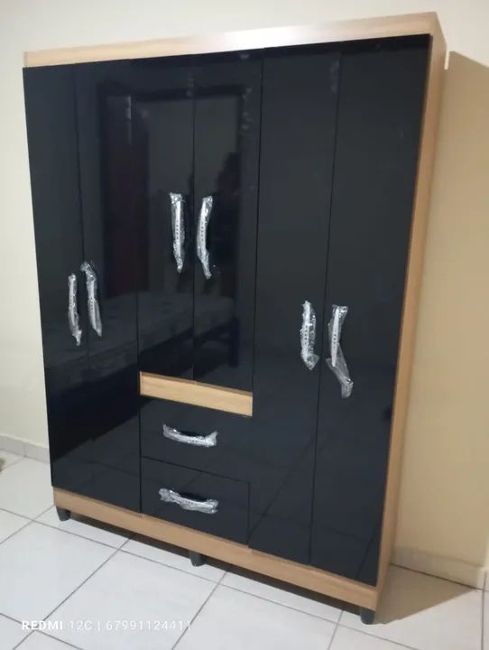 Guarda-Roupas Branco 6 Portas - Foto 2