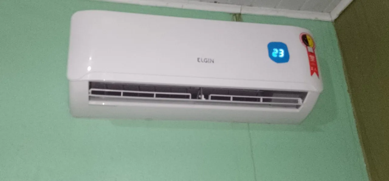 Ar condicionado Elgin Split 12.000 BTUs