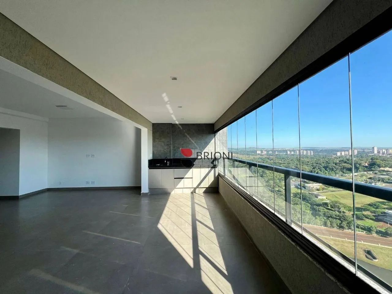 Apartamento alto padrão no Edifício Stradivárius com 3 Quartos/Suítes para locação em Ribe