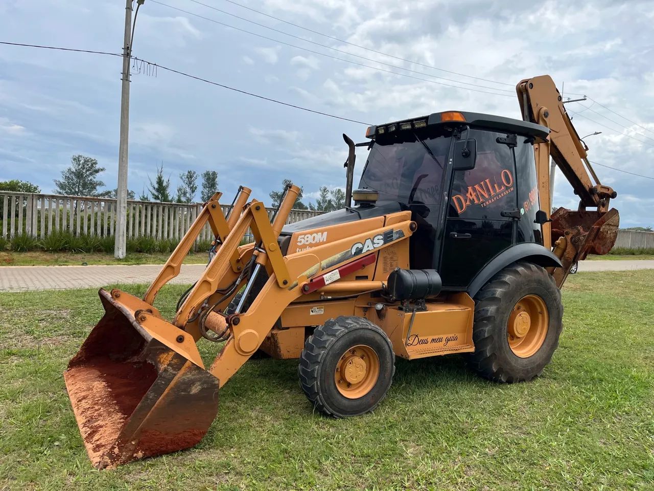 Retroescavadeira case 580 M 