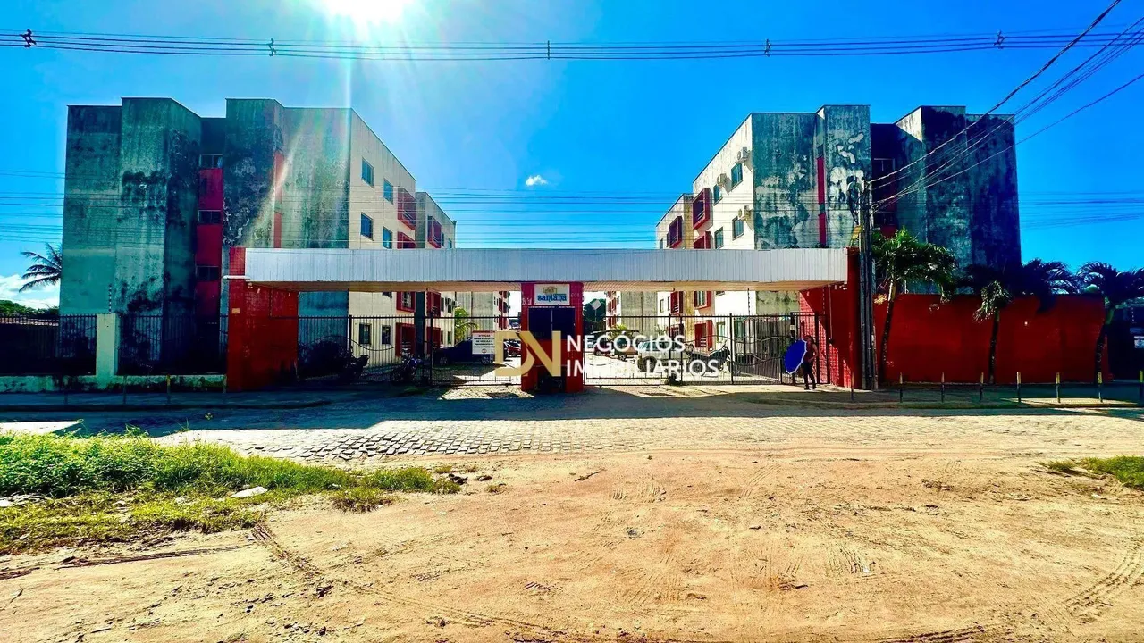 Apartamento com 2 dormitórios à venda, 58 m² por R$ 160.000 - Planalto - Natal/RN