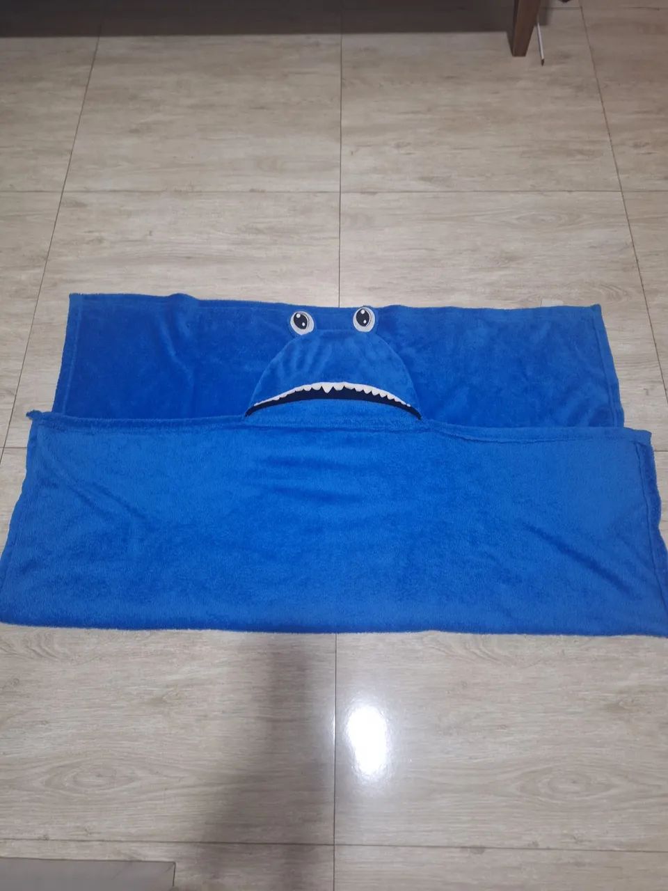 Cobertor de Pelúcia com Capuz de Monstro