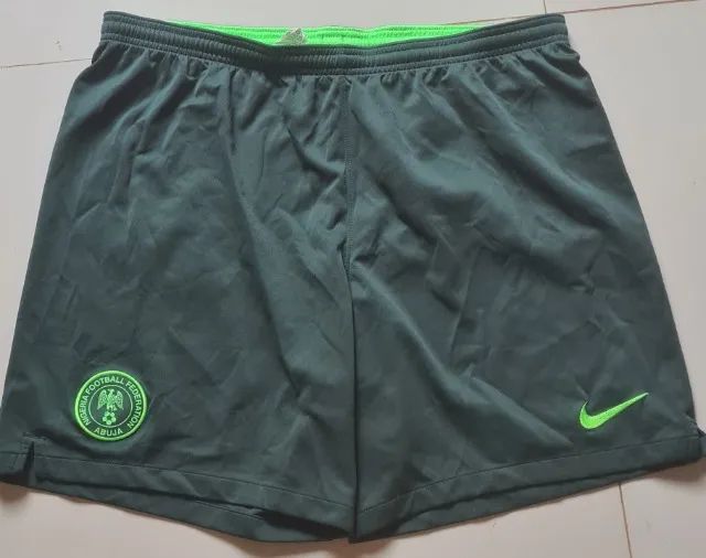 Calção Nigéria Nike Seleção da Nigéria Verde Tamanho GGG Importado