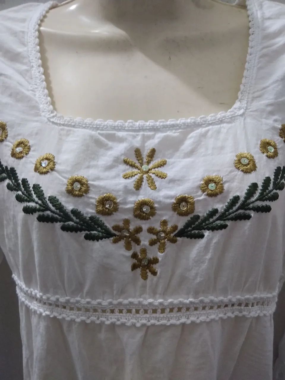Vestido branco bordado  - Foto 2
