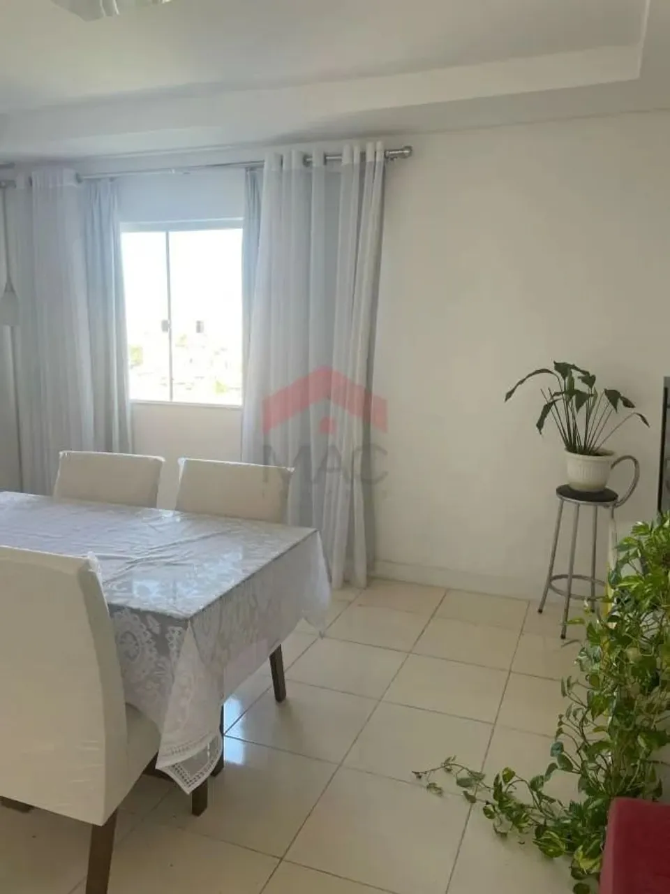 Apartamento para Locação em Salvador, Brotas, 2 dormitórios, 1 suíte, 2 banheiros, 1 vaga