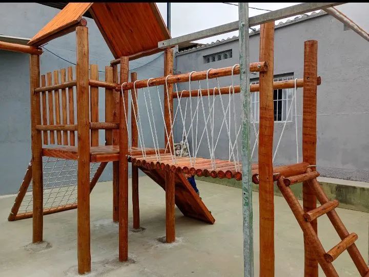 Playground parquinho de madeira completo  - Foto 4