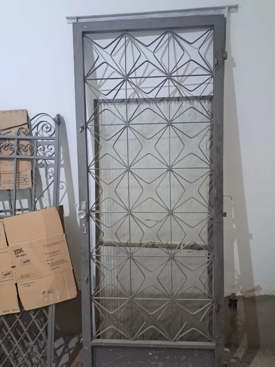 Porta de ferro completa - 2,10 x 0,80 m