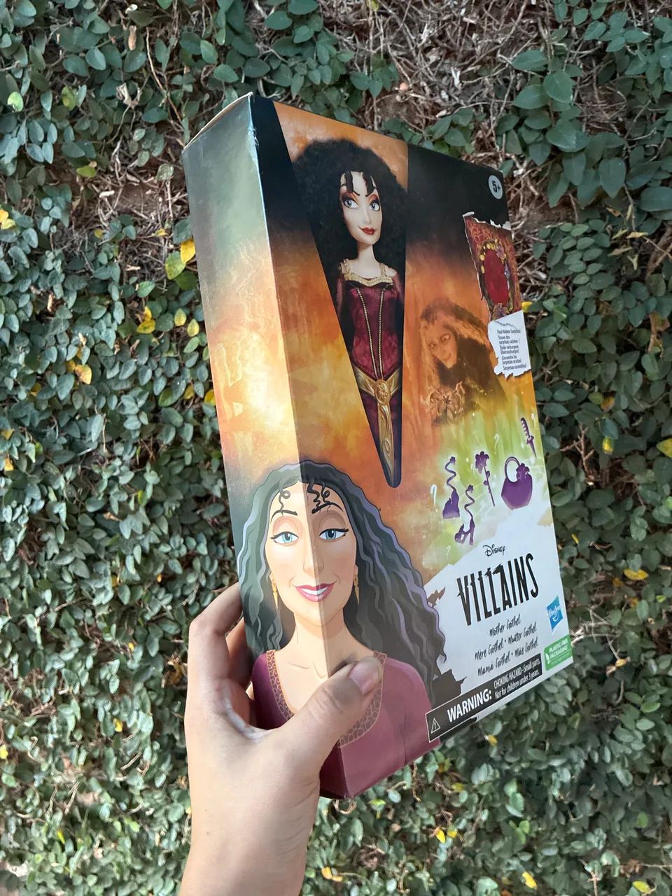 Caixa boneca Gothel Hasbro  - Foto 3