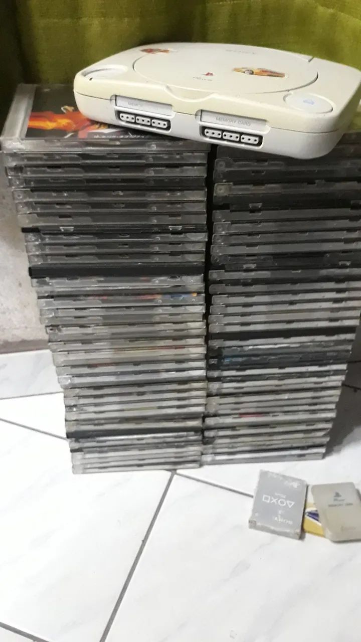 Coleção de Jogos PlayStation 3 memori card original na caixa e manual de epoca . - Foto 4