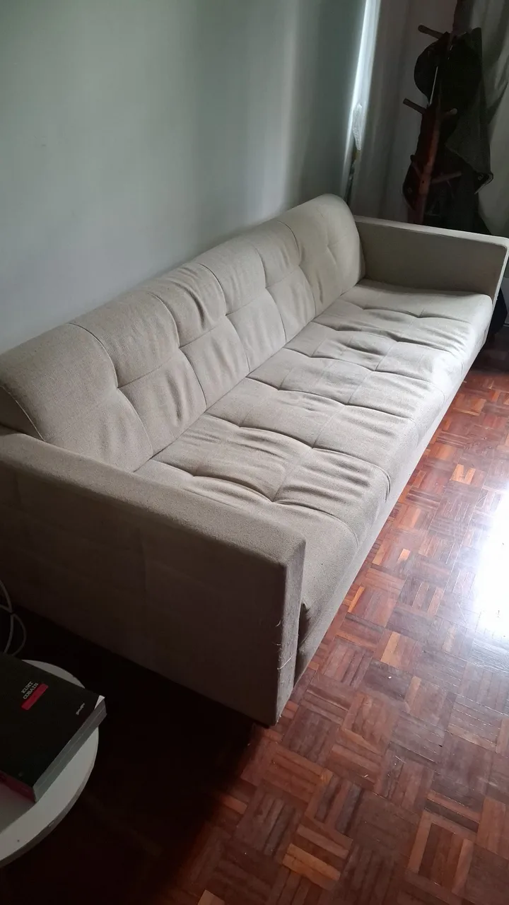Sofá 4 Lugares - Super Confortável e em Ótimo Estado - Centro RJ<br><br>