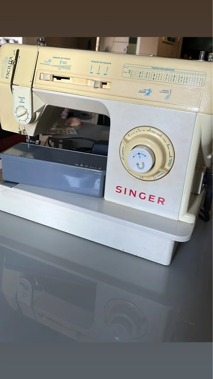 Máquina de costura Singer Facilita