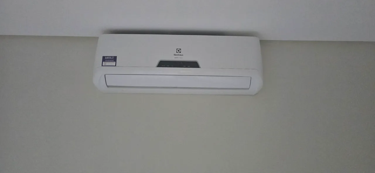 Vendo 2 Ar Condicionados Split Electrolux Multi 9.000BTUs