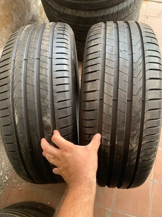 Pneus 235/50 R19 semi novos quase novos vem pra ag pneus!