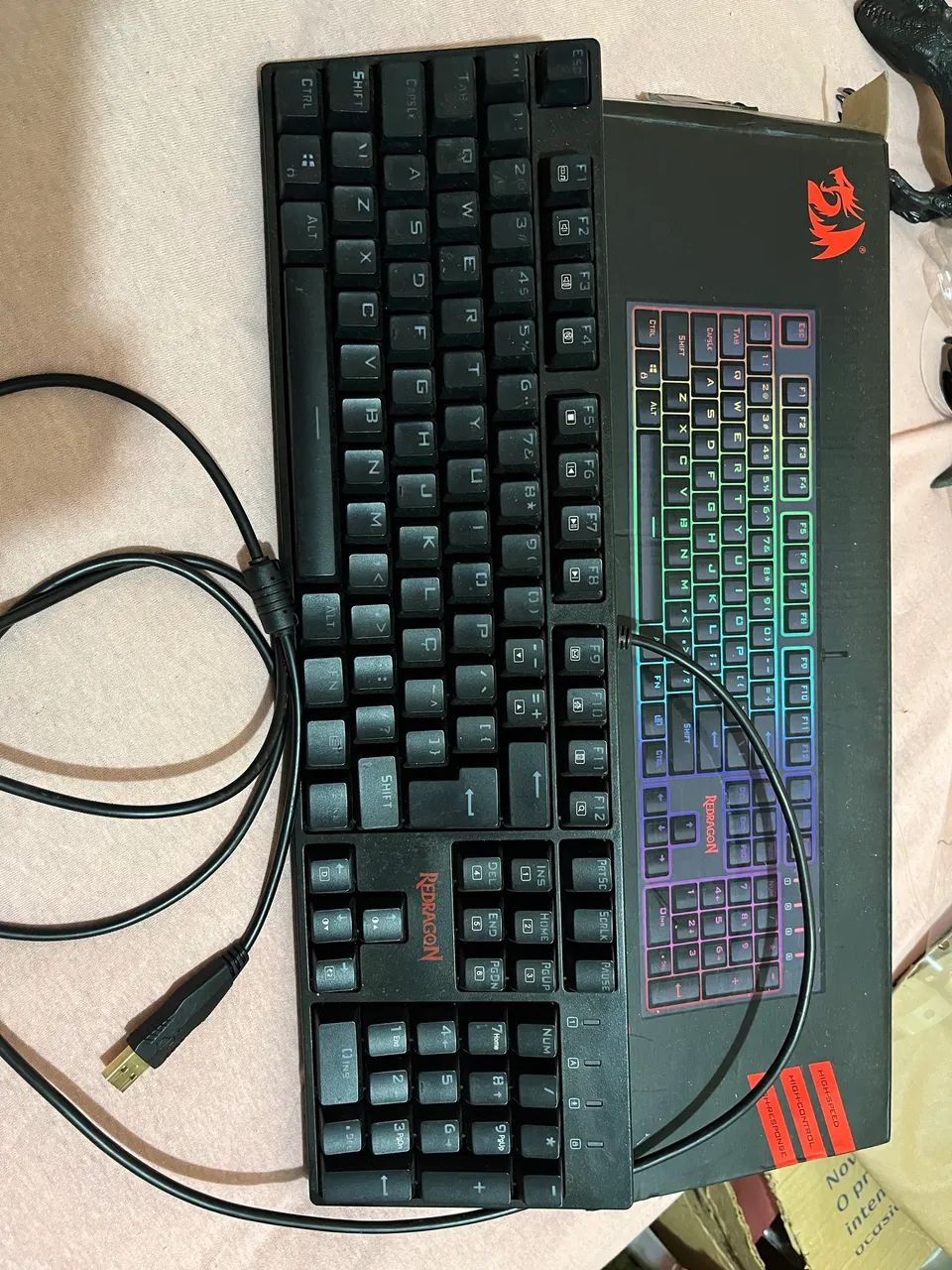 Teclado reddragon 64352262850561120