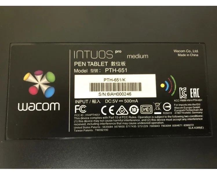 Wacom Intuos Pro Pth-651/k Semi Nova Completa C/ Acessorios - Foto 4