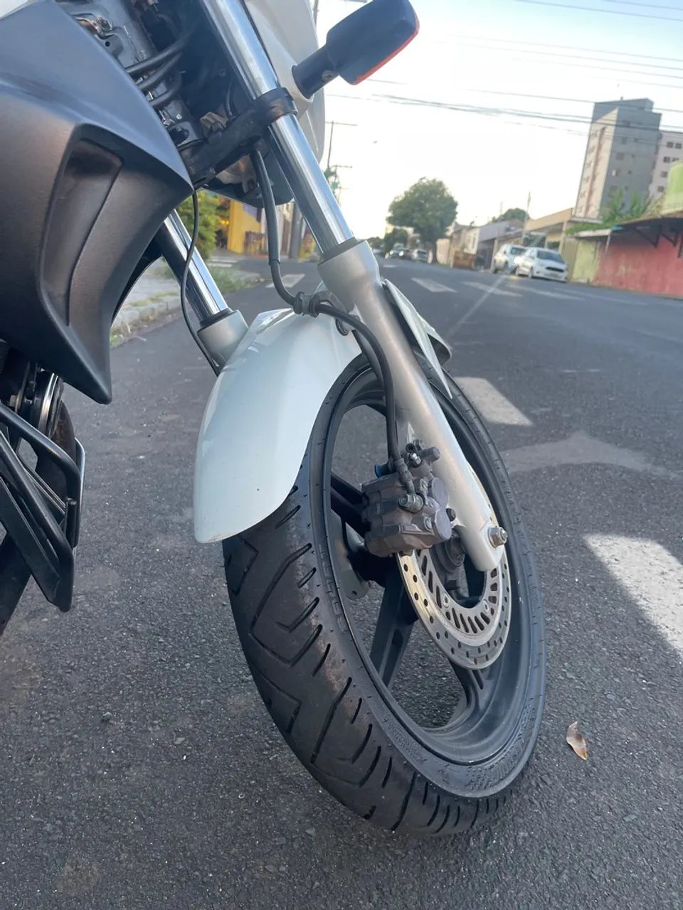 CB 300R - Foto 2