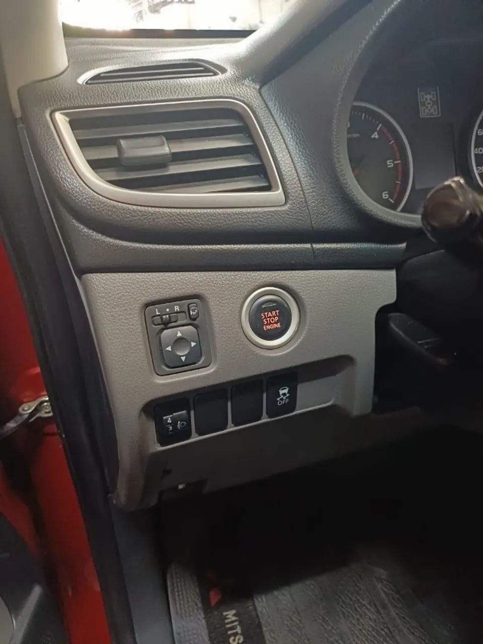 Mitsubishi L200 Triton Sport HPE-S 2.4 CD Dies. AUT 2019 - Foto 15