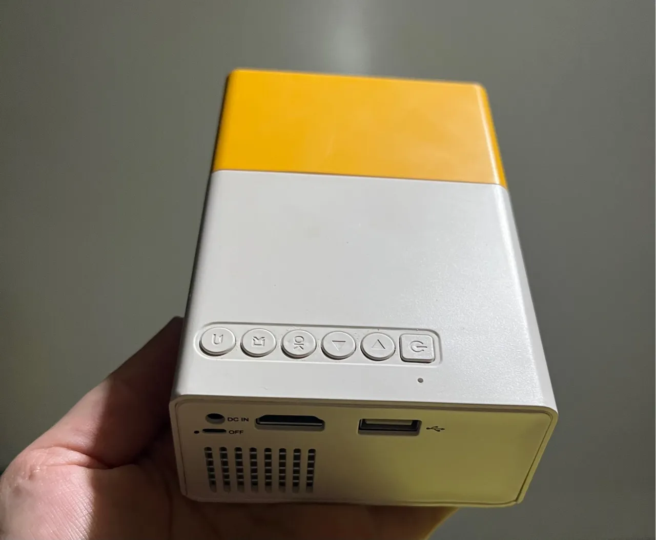 Mini Projetor Portátil - Alta Qualidade!