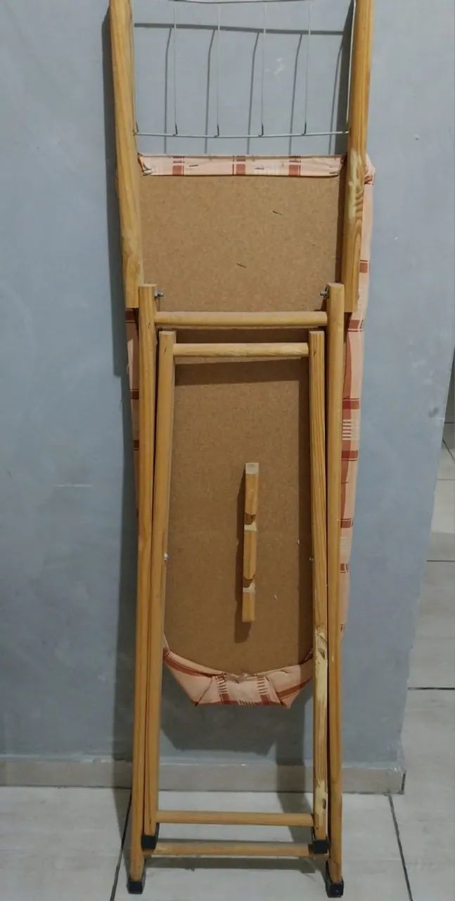 Tábua de passar roupa dobrável  - Foto 2