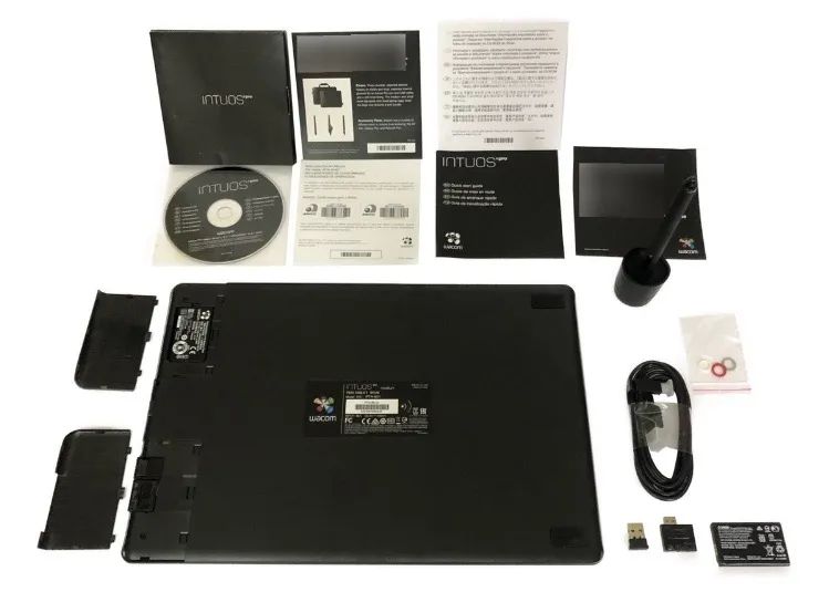 Wacom Intuos Pro Pth-651/k Semi Nova Completa C/ Acessorios - Foto 2
