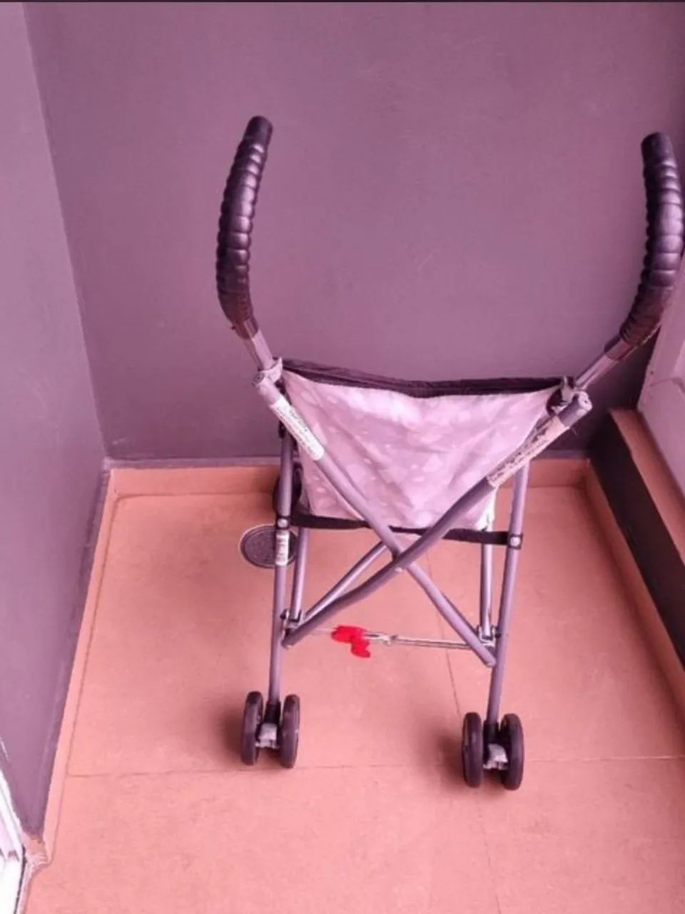 Carrinho de bebê leve e prático cosco - Foto 3