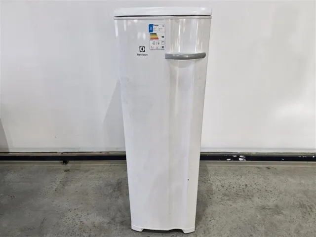 FREEZER V ELECTROLUX 234L BR FE27 127V-OUTLET
