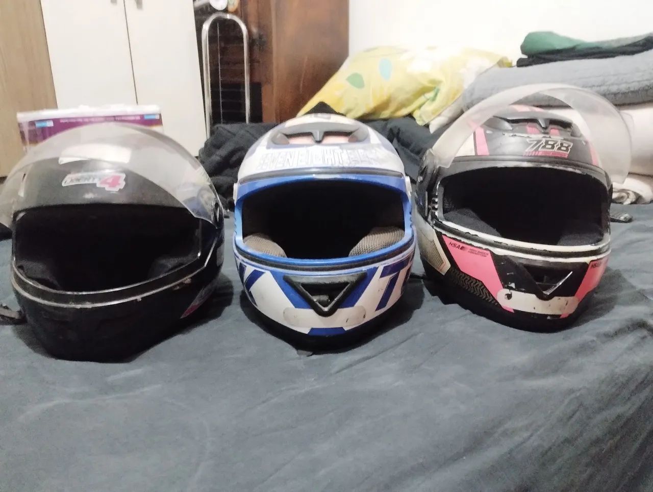 3 Capacetes. Venda ou troca por itens para venda em brechó. - Foto 3