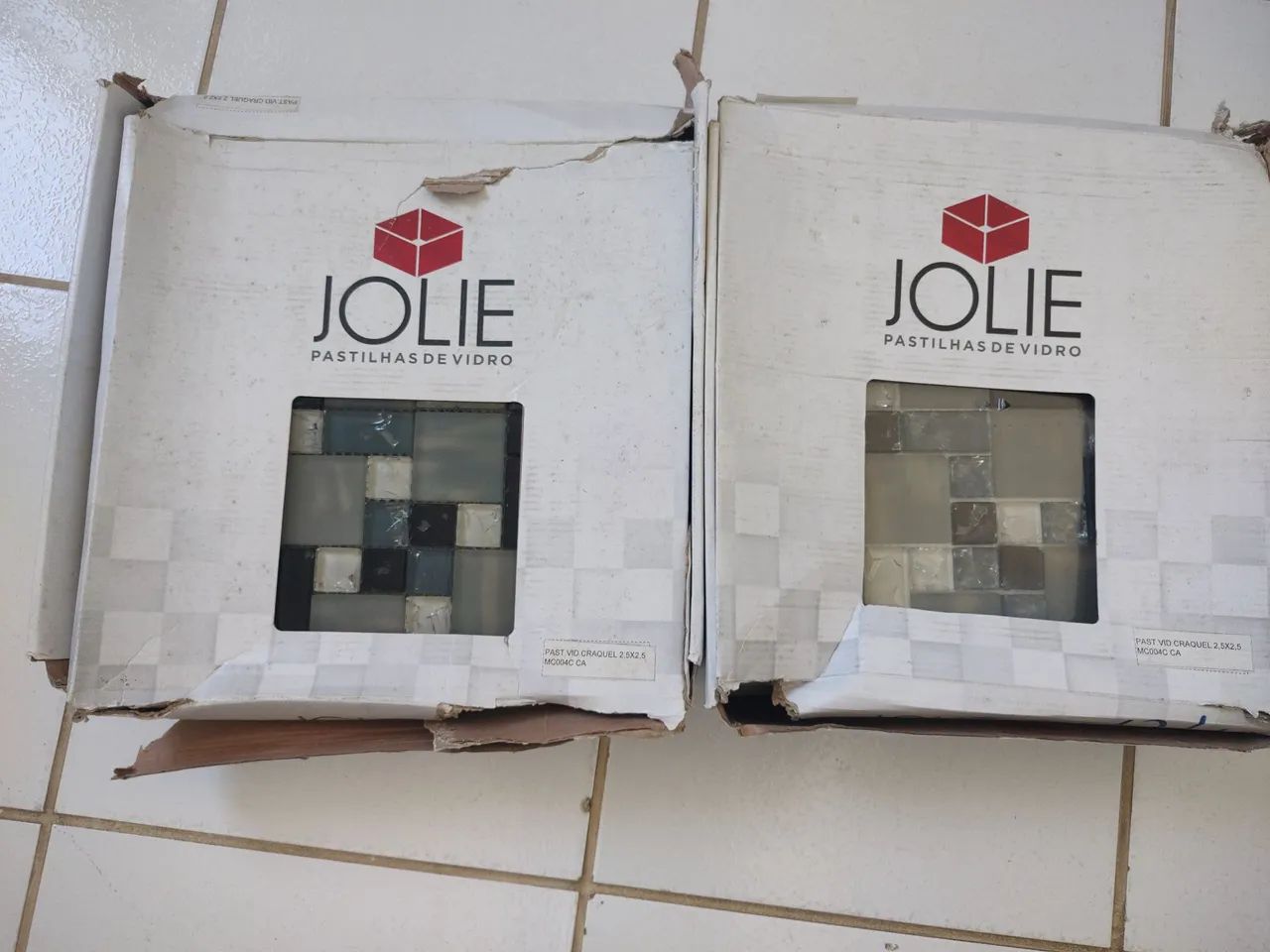 2 caixas de pastilhas de vidro Jolie 2,5x2,5 - Foto 2