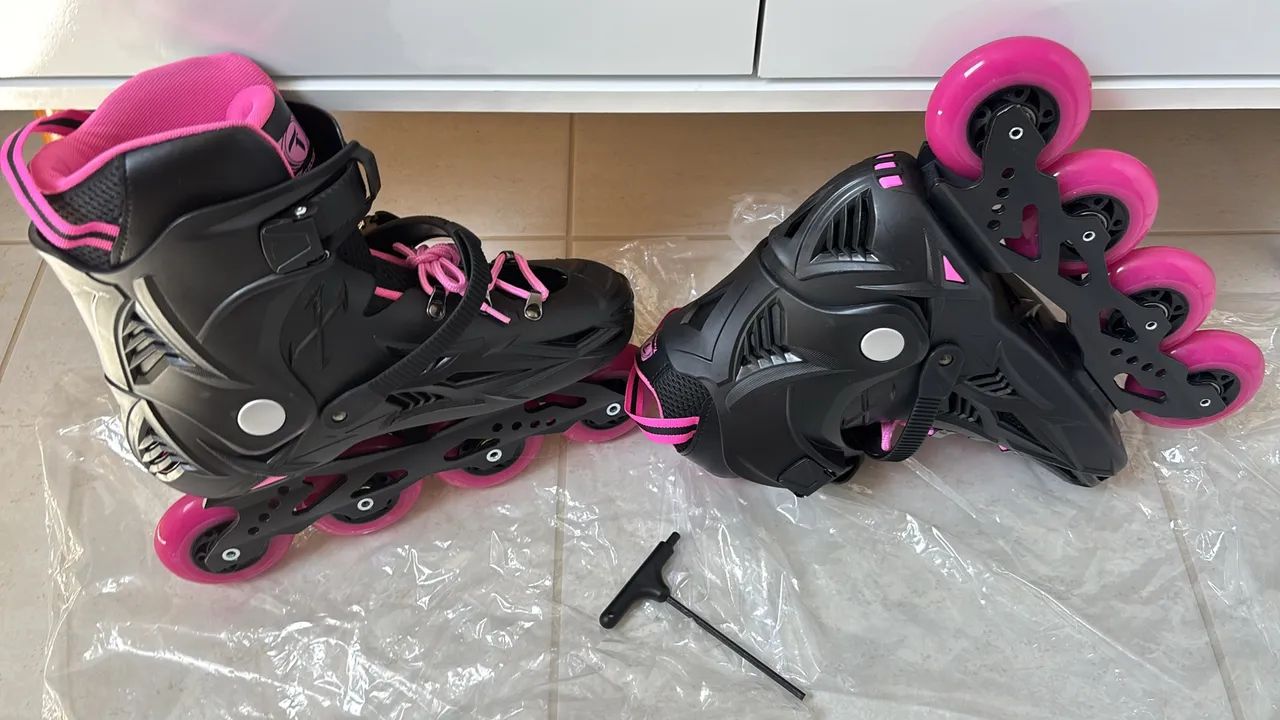 Patins Rollerblade - Preto e Rosa