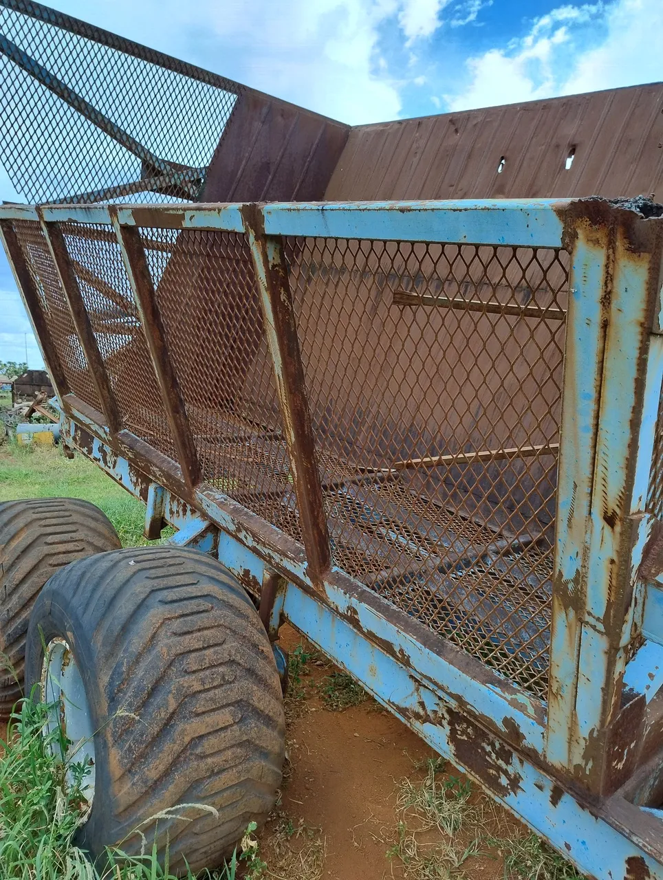 Transbordo Caçamba para trator