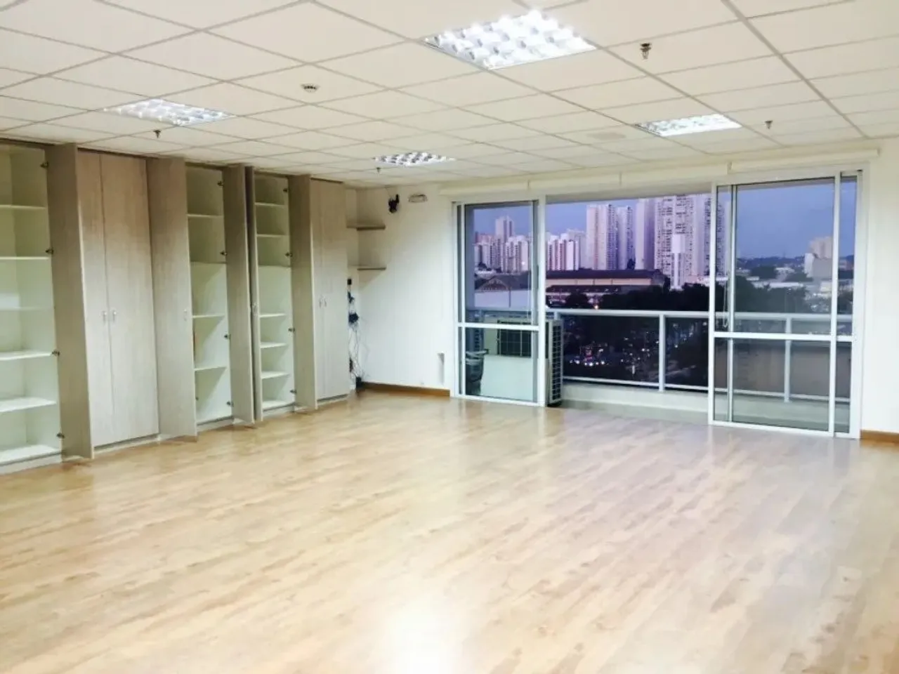Sala Comercial em Vila Leopoldina - Pronta Para Uso