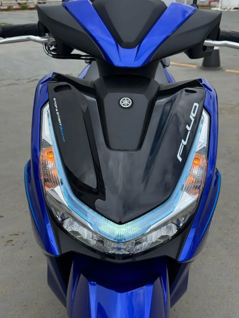 Nova FLUO ABS Hybrid Connected 125 EMPLACADA + IPVA + CAPACETE DE BRINDE