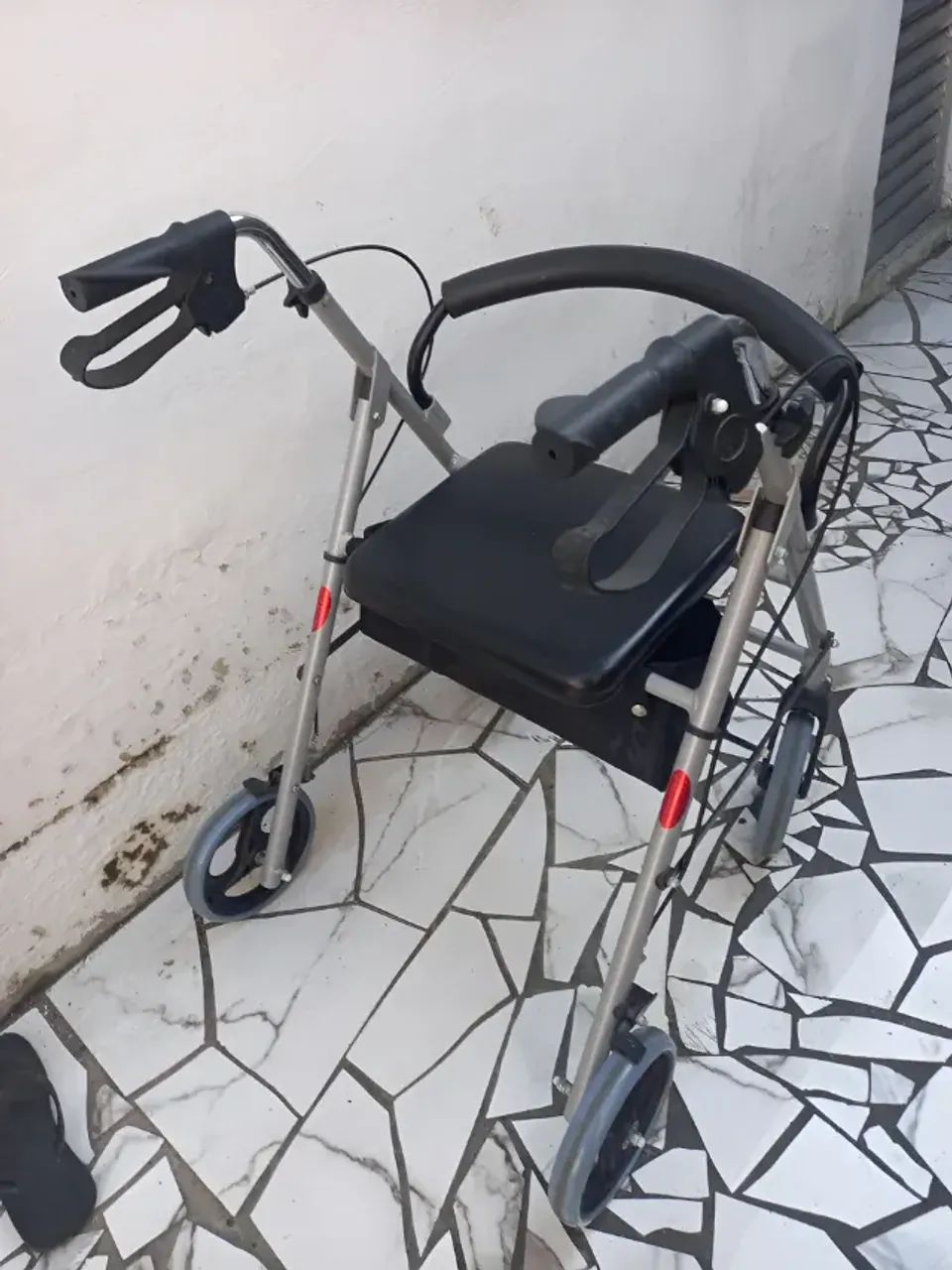 andador para idoso - Foto 2