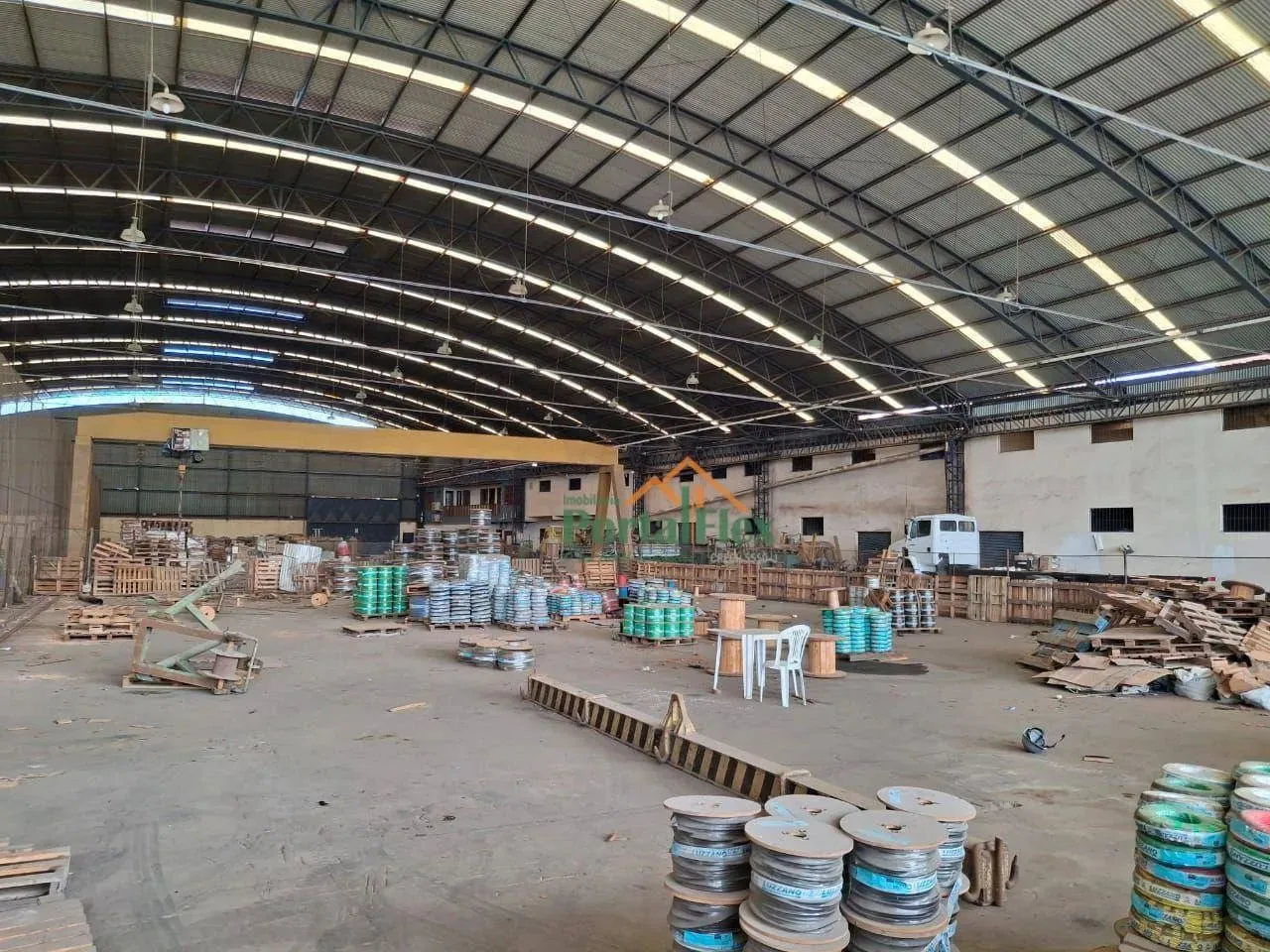 Galpão à venda, 7200 m² por R$ 110.000,00 - Boa Vista II - Serra/ES
