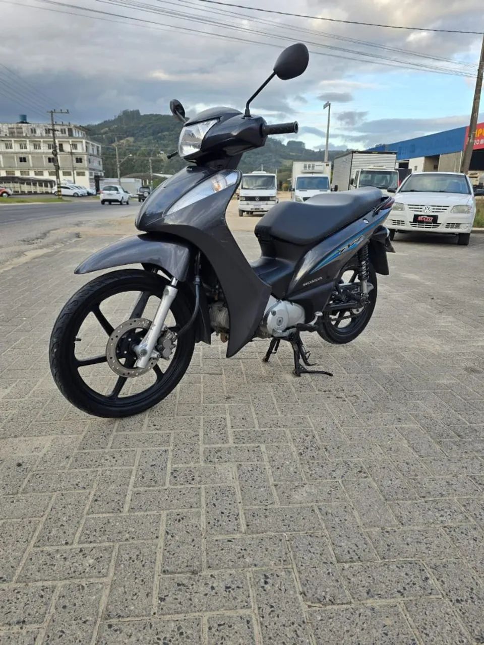 2017 Biz 125 EX Com Partida Elétrica  - Foto 3