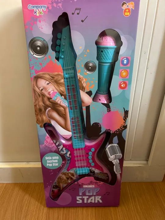 Guitarra e microfone infantil 
