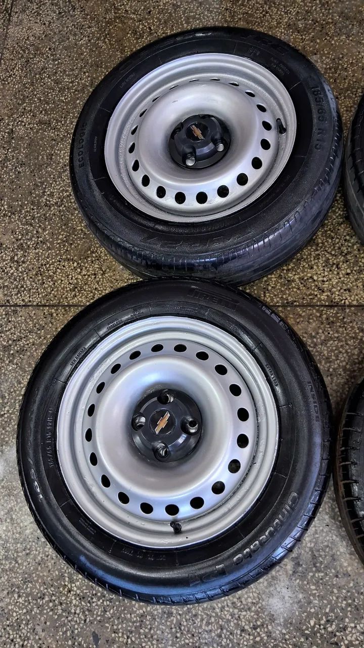 Rodas 15 gm pneus bons  - Foto 4