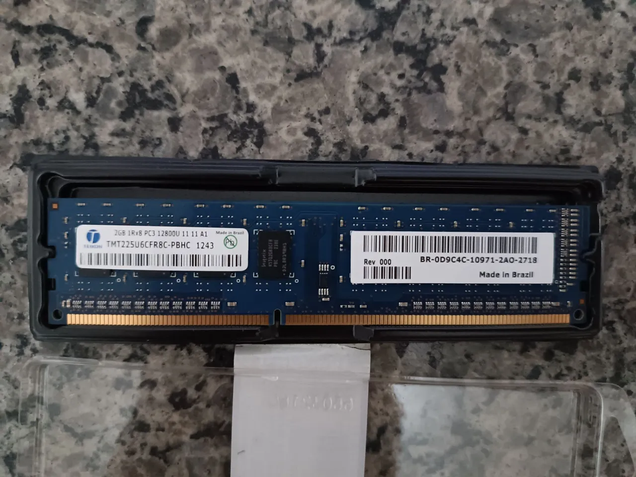 Memória RAM 2GB DDR3
