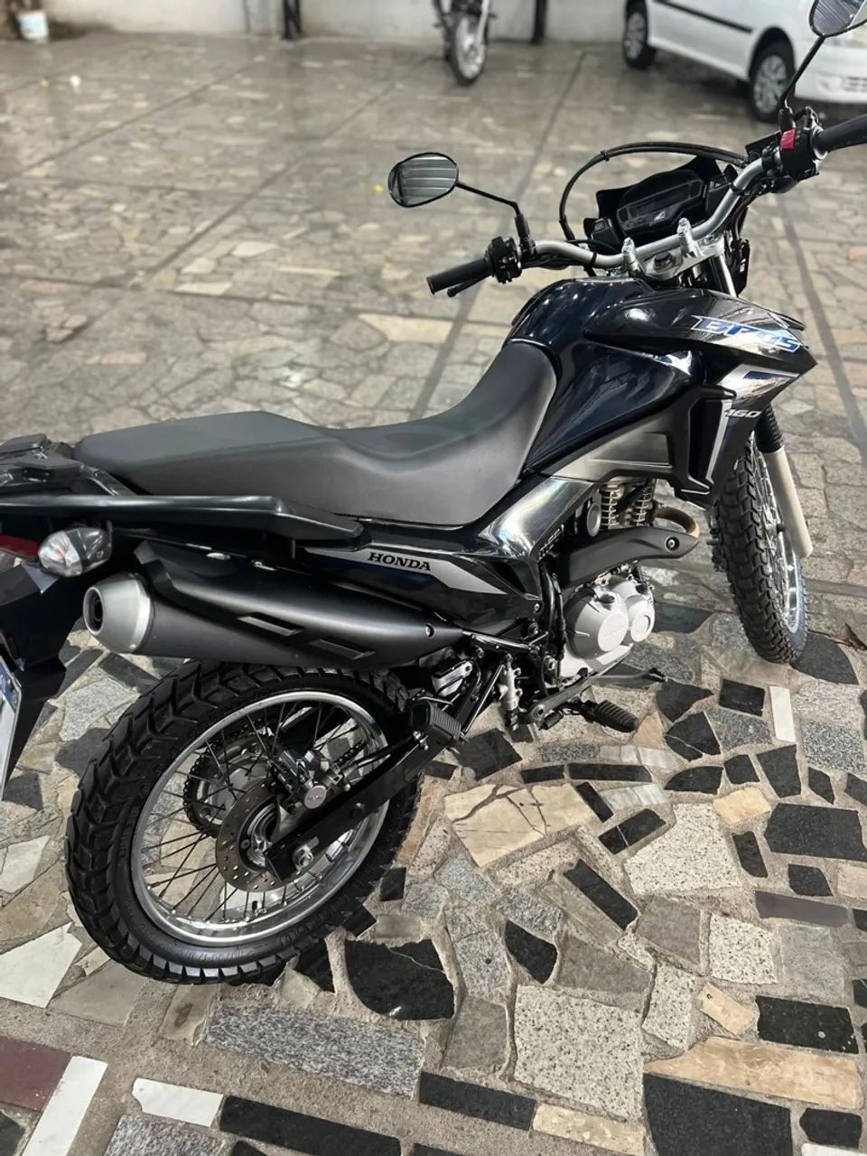 Bros  2024 - Foto 2