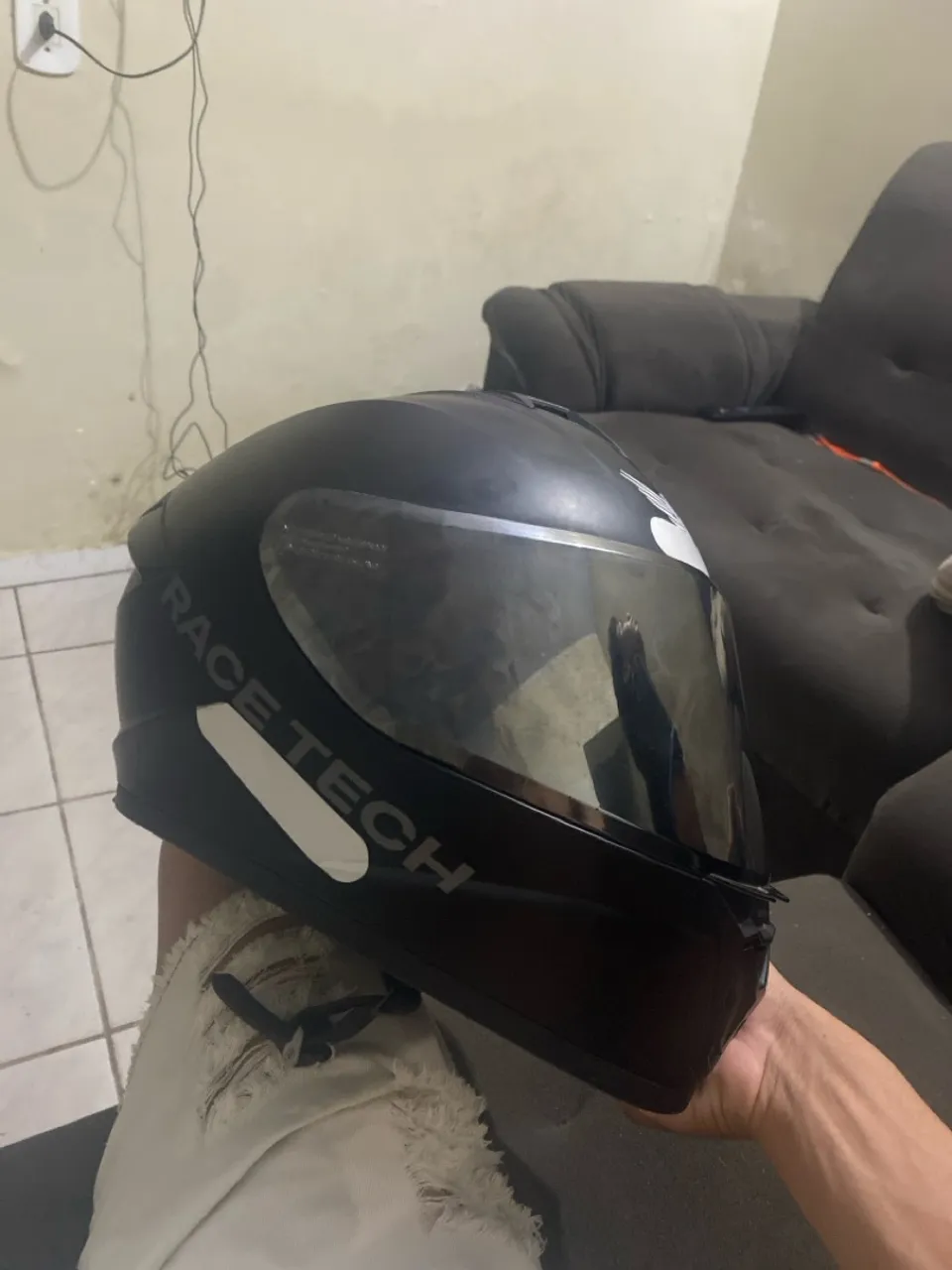 Capacete Race Tech Preto com Visor Fumê