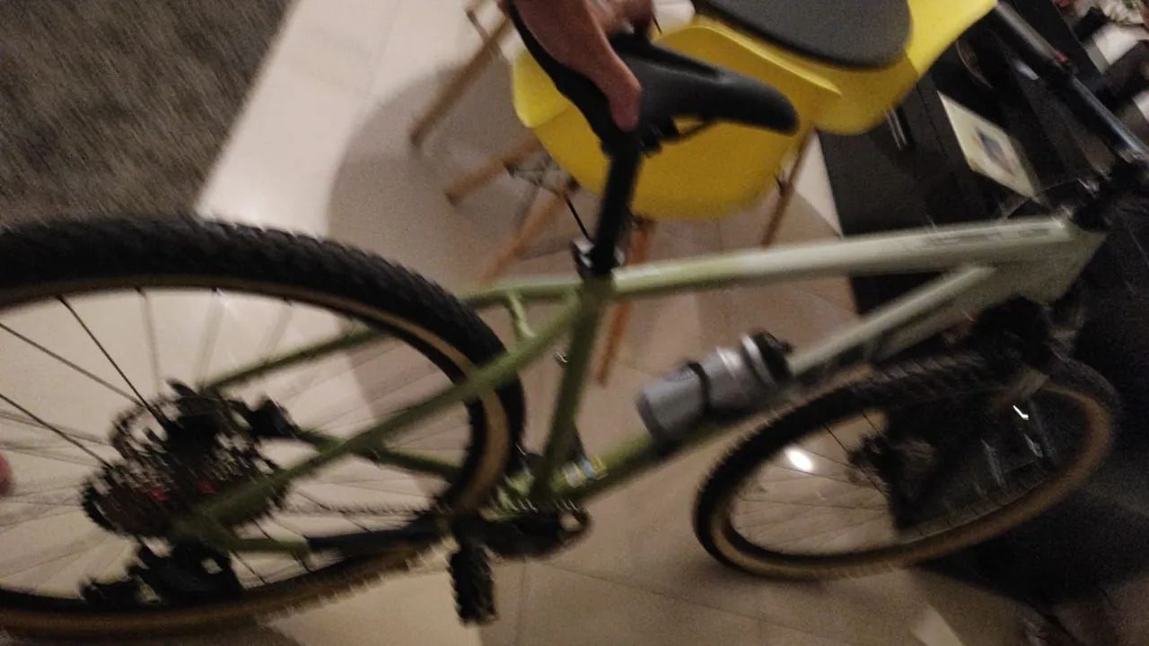 Bicicleta Aro 29 - Perfeita para trilhas e aventuras! - Foto 2