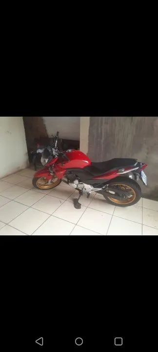 Vendo uma moto CB300  10 mil  - Foto 2